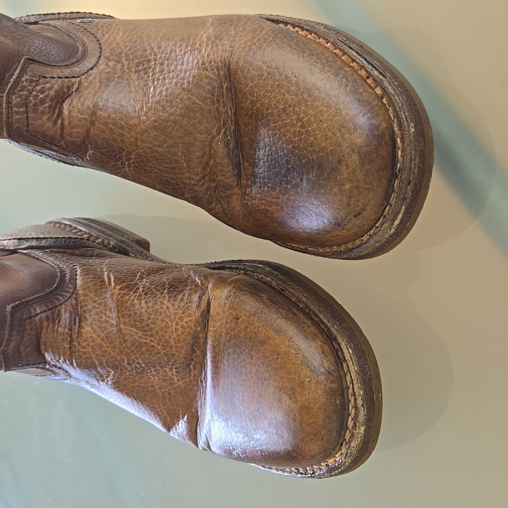 Ariat Cowboy Boots - Picture 3 of 12